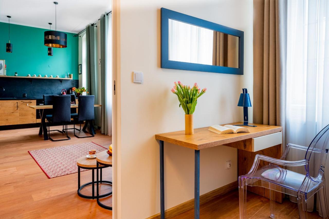 Apartament Inspirujacy - Z Prywatnym Monitorowanym Parkingiem - 4 Osobowy - Space Apart Jelenia Góra Exterior foto